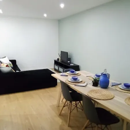 Ground Floor Terrace Flat By Porto * São Mamede de Infesta